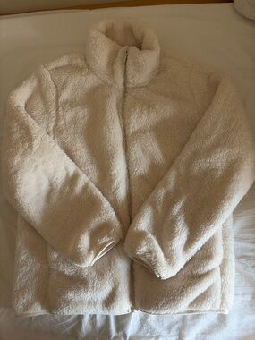 Uniqlo White Zipup Fleece